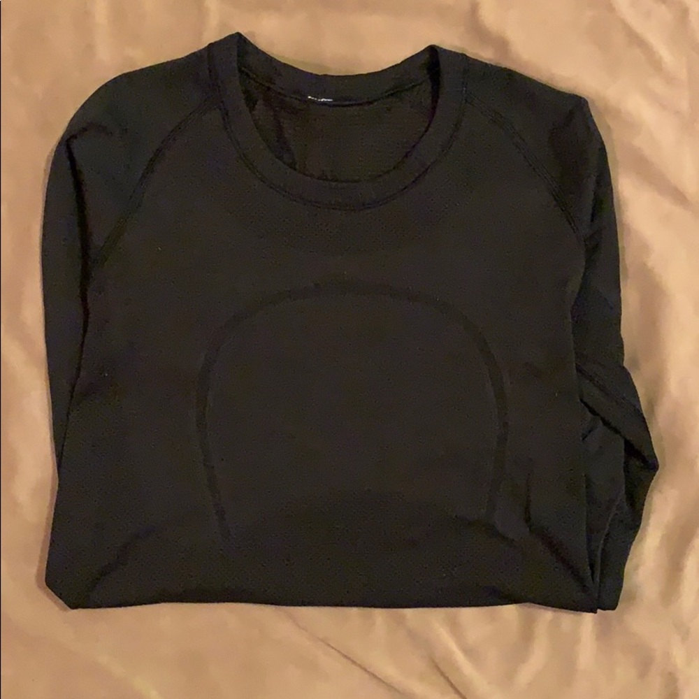 Black lululemon thermal long sleeve